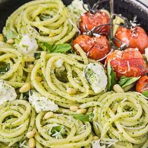 Arugula Pesto, Tomato, and Burrata Pasta