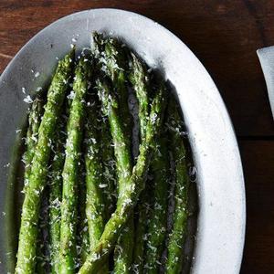 Asparagus With Spring Garlic Pesto