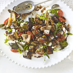 Aubergine & goat’s cheese salad with mint-chilli dressing