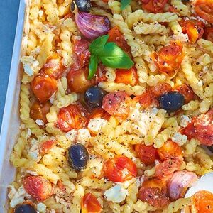 Baked feta & tomato pasta