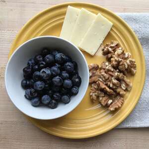 Blueberries with Walnuts & Cheese