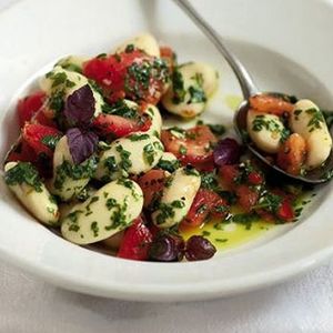 Butter bean & chilli tomato salad