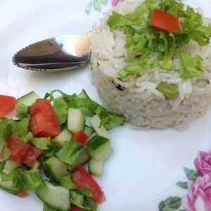 CRUNCHY SALAD WITH VINEGAR DRESSING