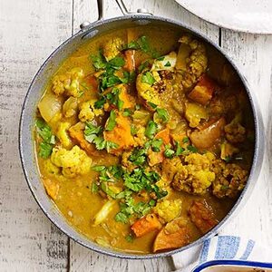 Cauliflower, squash, coconut & lentil curry