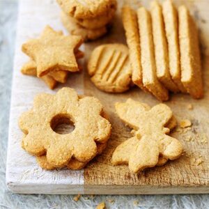 Cheese wheatmeal biscuits