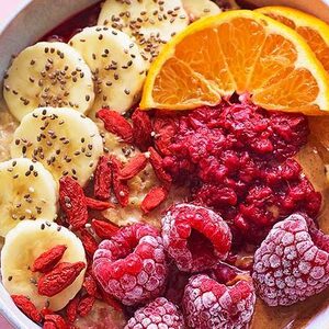 Chia & oat breakfast bowl