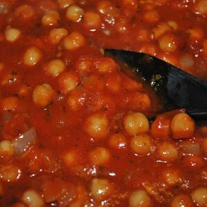 Chickpeas in Tomato Sauce