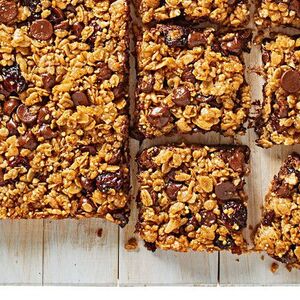 Chocolate-Cherry Granola Bars