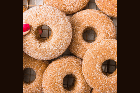 Cinnamon Sugar Vegan Donuts