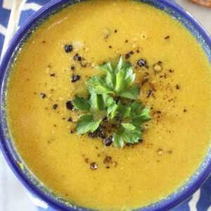 Coconut Cauliflower Soup with Curry