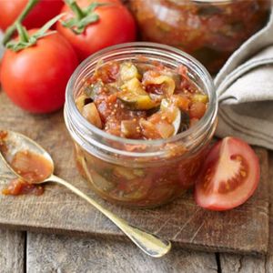 Courgette & tomato chutney