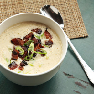 Creamy Cauliflower and Bacon Soup Recipe