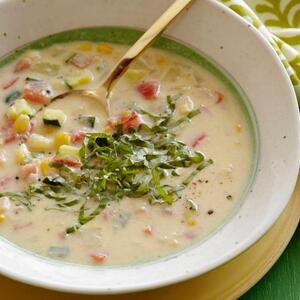 Creamy Corn and Vegetable Soup