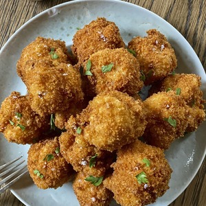 Crispy Mac and Cheese Bites