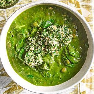 Curried spinach & lentil soup