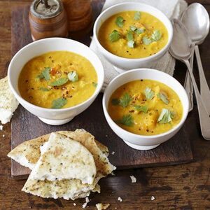 Curried squash, lentil & coconut soup