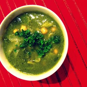 Curried Leek & Chickpea Soup