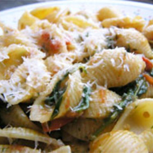 Dinner Tonight: Pasta with Arugula and Tomatoes Recipe