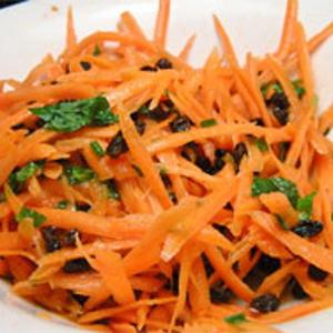 Dinner Tonight: Carrot Mint Salad With Currants