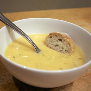 Dinner Tonight: Cauliflower-Cheddar Soup