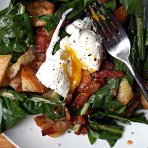 Dinner Tonight: Dandelion Salad with Poached Eggs and Bacon Recipe