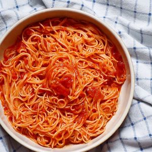 Flavorful Five Ingredient Tomato Sauce