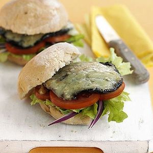 Garlic & mushroom burgers