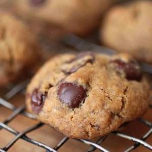 Gluten-Free Tuesday: Vegan Chocolate Chip Cookies Recipe