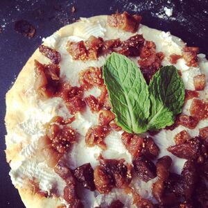 Goat Cheese & Fig Pizza