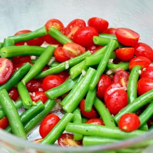 Green Bean And Cherry Tomato Salad