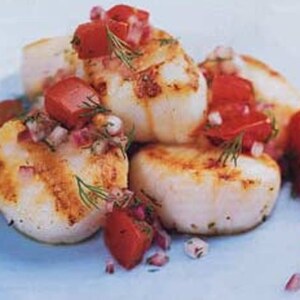 Grilled Scallops with Tomato-Onion Relish