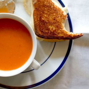 Grilled Cheese and Fresh Tomato Soup