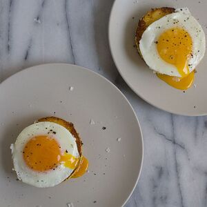 Grits and Goat Cheese Cakes