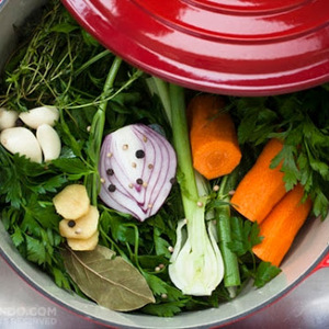 HOMEMADE VEGETABLE BROTH recipes