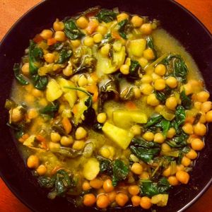 Healthy Garbanzo & Spinach Soup