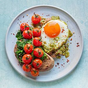 Healthy pesto eggs on toast