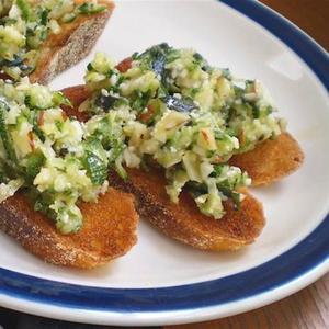 Healthy & Delicious: Zucchini Crostini