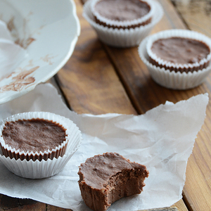 Healthy Chocolate-Walnut Fudge