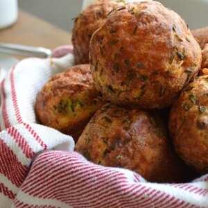 Herbed Cheese Popover Rolls