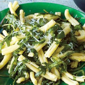 Lemony Pasta with Wilted Arugula