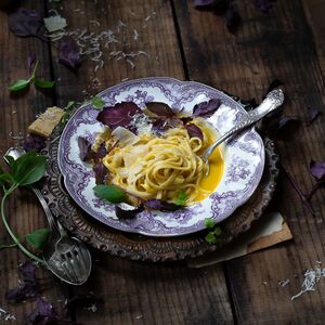 Linguine in Yellow Tomato Sauce