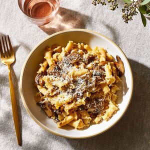 Mushroom Pasta With Pepper & Pecorino