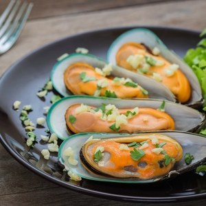 Mussels with Garlic Butter