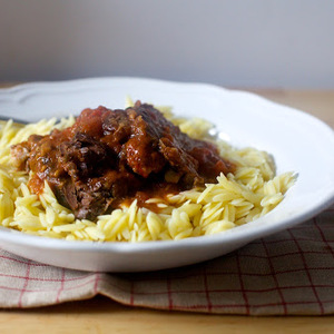 Oven-Braised Beef with Tomatoes and Garlic recipes