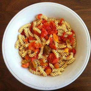 Pasta With Cherry Tomatoes