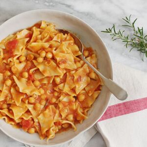 Pasta e Ceci (Pasta with Chickpeas)