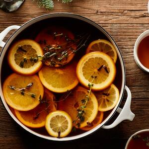 Raspberry and Thyme Hot Toddy Punch