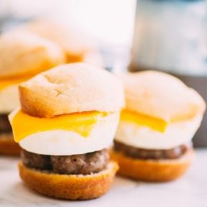 Recipe: Muffin-Pan Breakfast Sliders