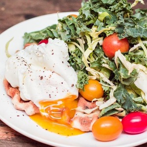 Recipe: Breakfast Salad with a Pizza Crust Waffle