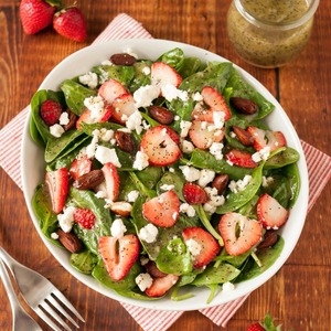 Recipe: Spinach & Strawberry Salad with Poppy Seed Dressing